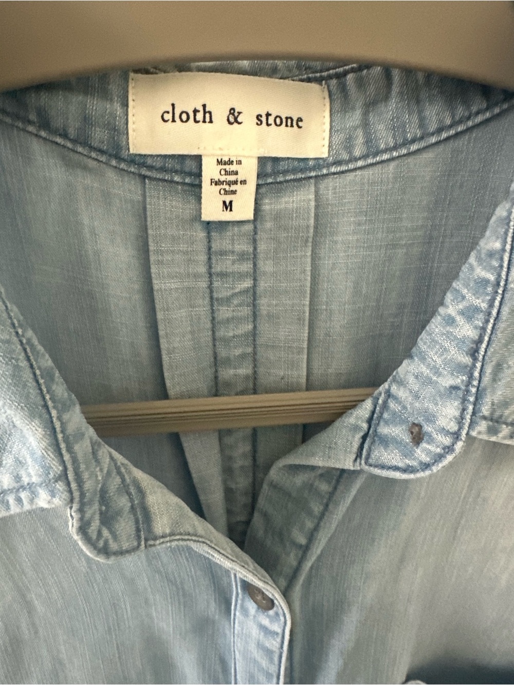 cloth & stone Pale Blue Short-Sleeve Denim-Style Button Shirt - Picture 2 of 3